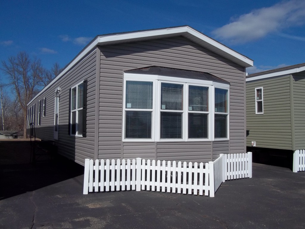 Manufactured Page 2 Anderson Homes Inc.